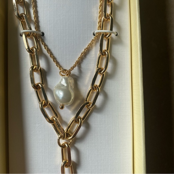 NWT House of Harlow 1960 Gold Sunburst Pendant Necklace - Picture 5 of 5